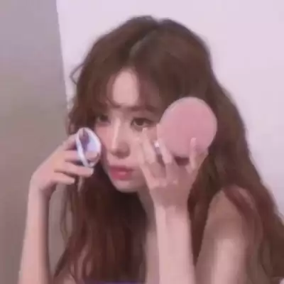 卢浅伽